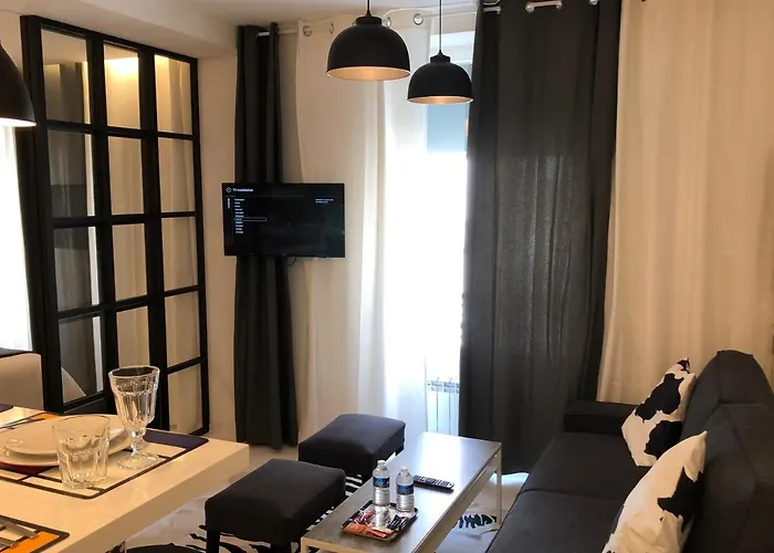 Appartement Hainaut Paris Xixeme- Tout Equipe!